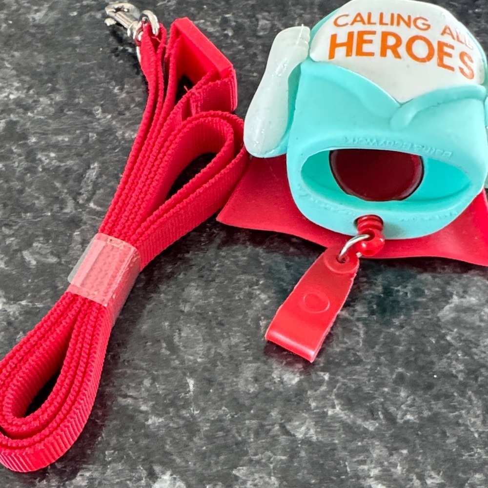 NWT Bath & Body Works calling all heroes 2020 Covid hand sanitizer holder lanyar - Picture 5 of 5